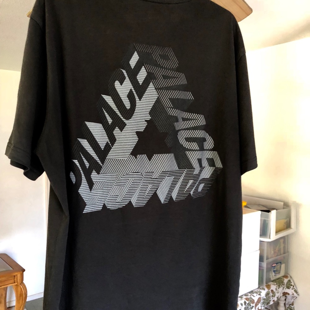 🚫SOLD - Palace P-3D FW17 Tee - XL